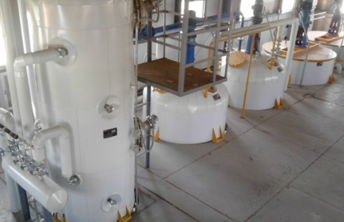 Second floor of 30T semi-continuous refining equipment (upper part)